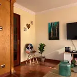 Centrico Y Amplio Departamento Con Terrazas